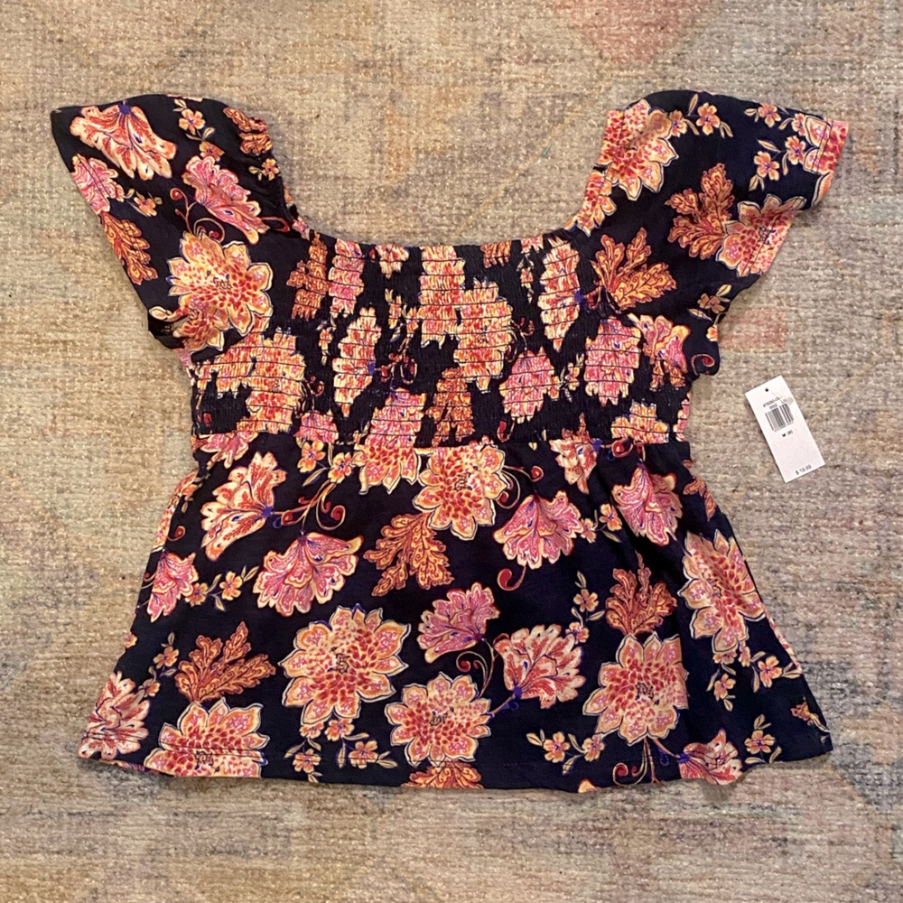 NWT!! Old Navy Short Sleeved Smocked Slub Knit Swing Top in “Lost at Sea” Navy - Picture 2 of 6
